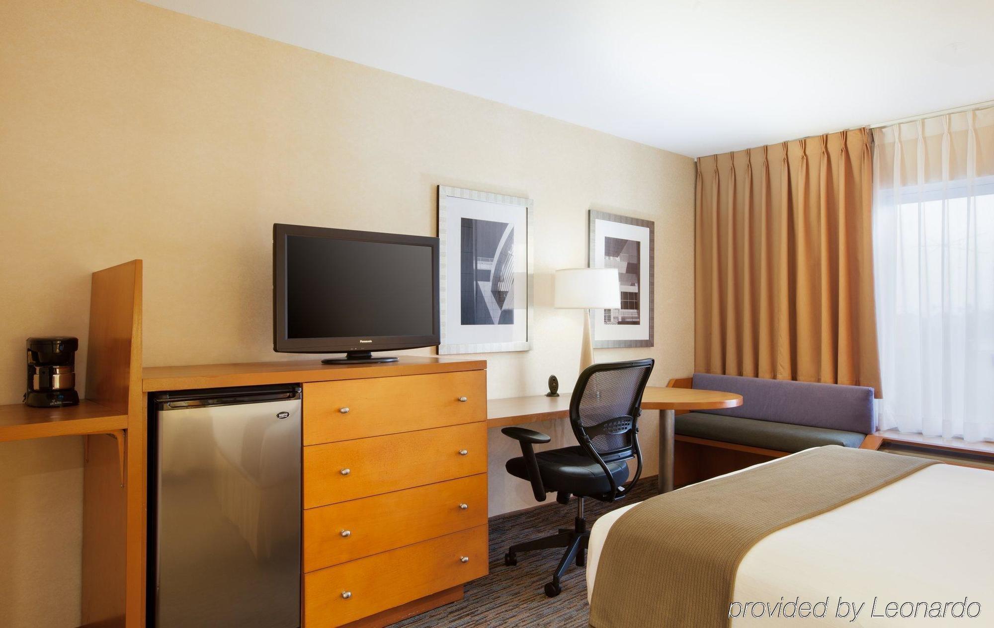 Holiday Inn Express West Los Angeles By Ihg Ngoại thất bức ảnh