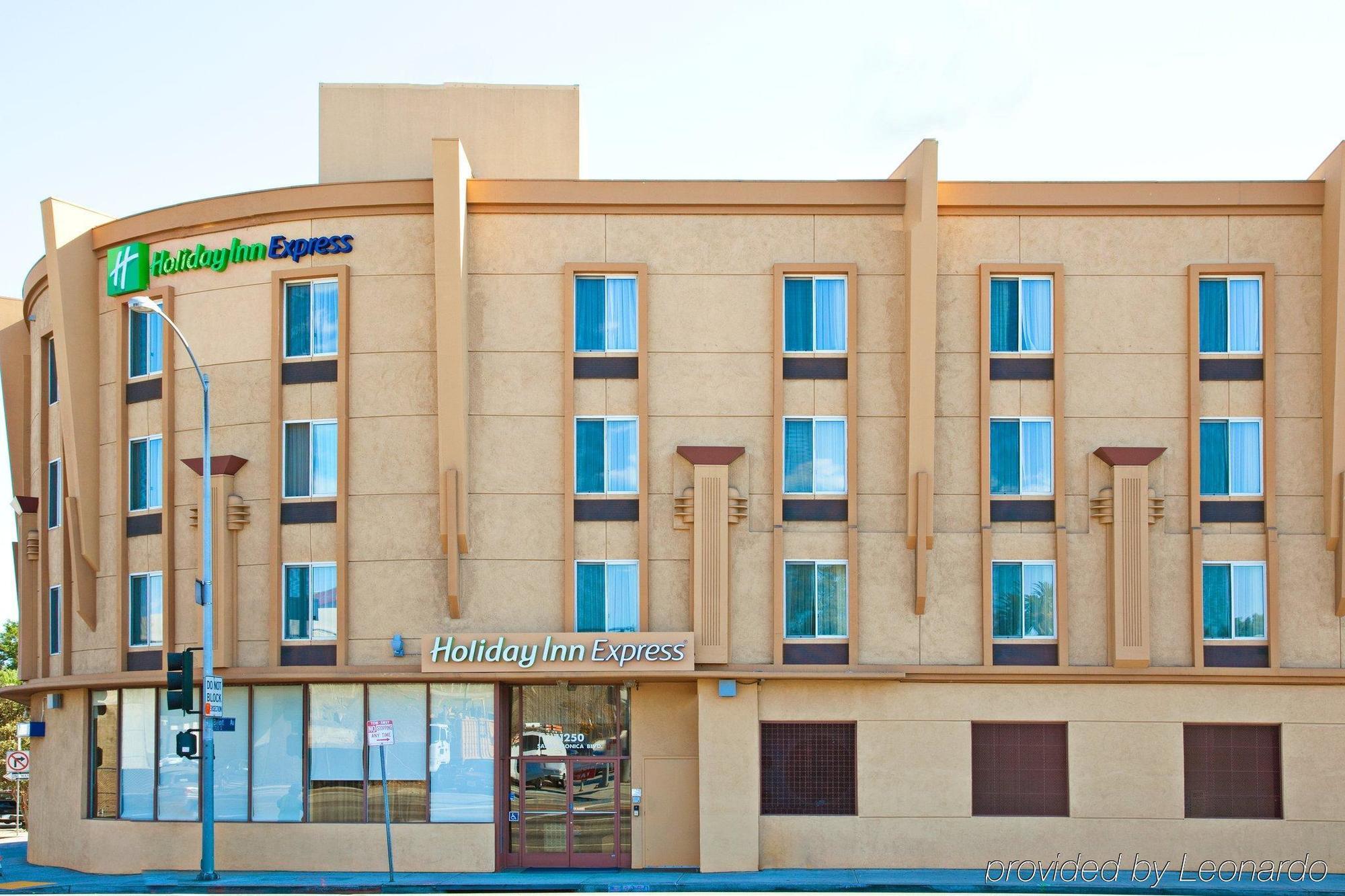 Holiday Inn Express West Los Angeles By Ihg Ngoại thất bức ảnh