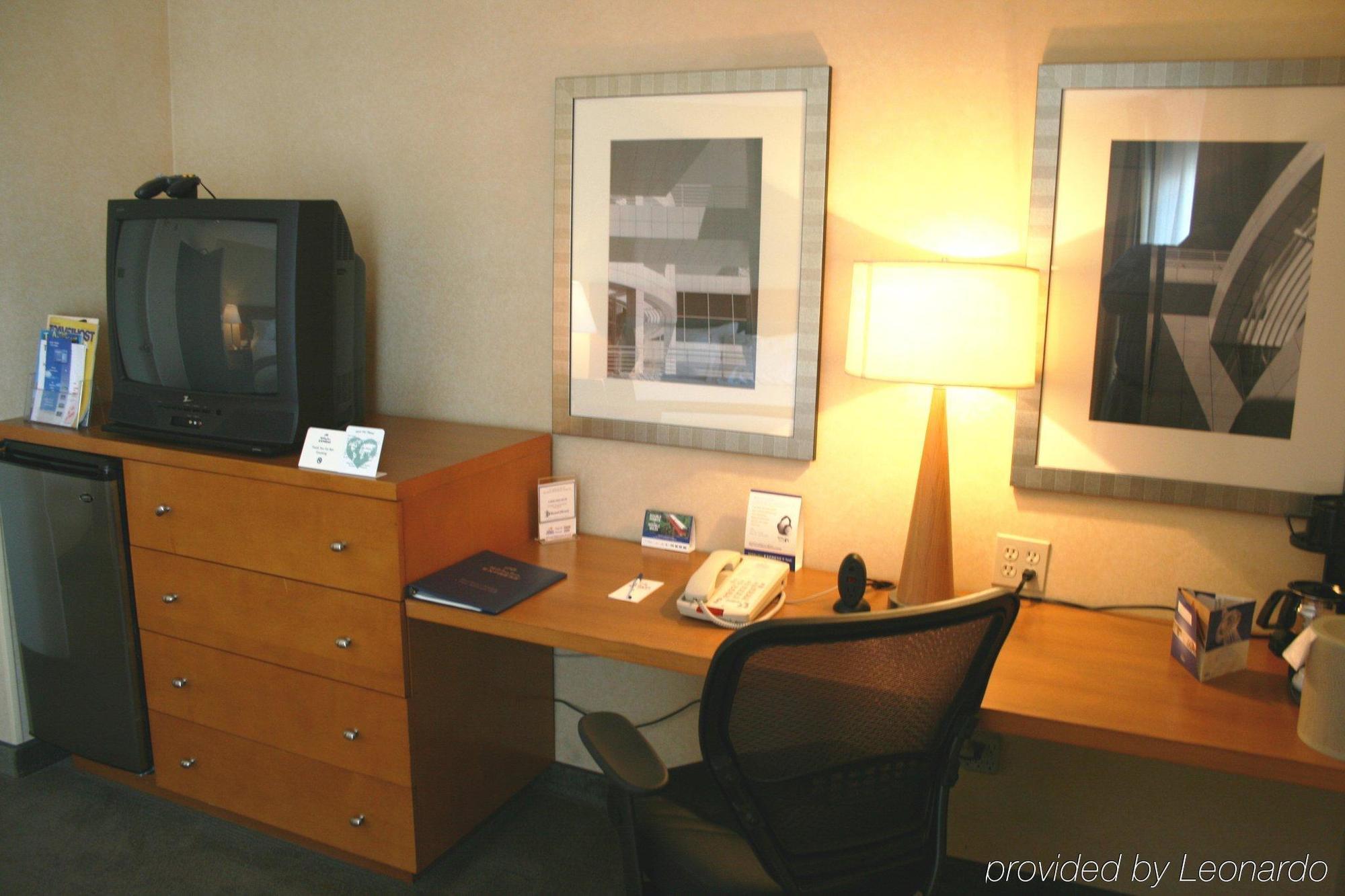 Holiday Inn Express West Los Angeles By Ihg Ngoại thất bức ảnh