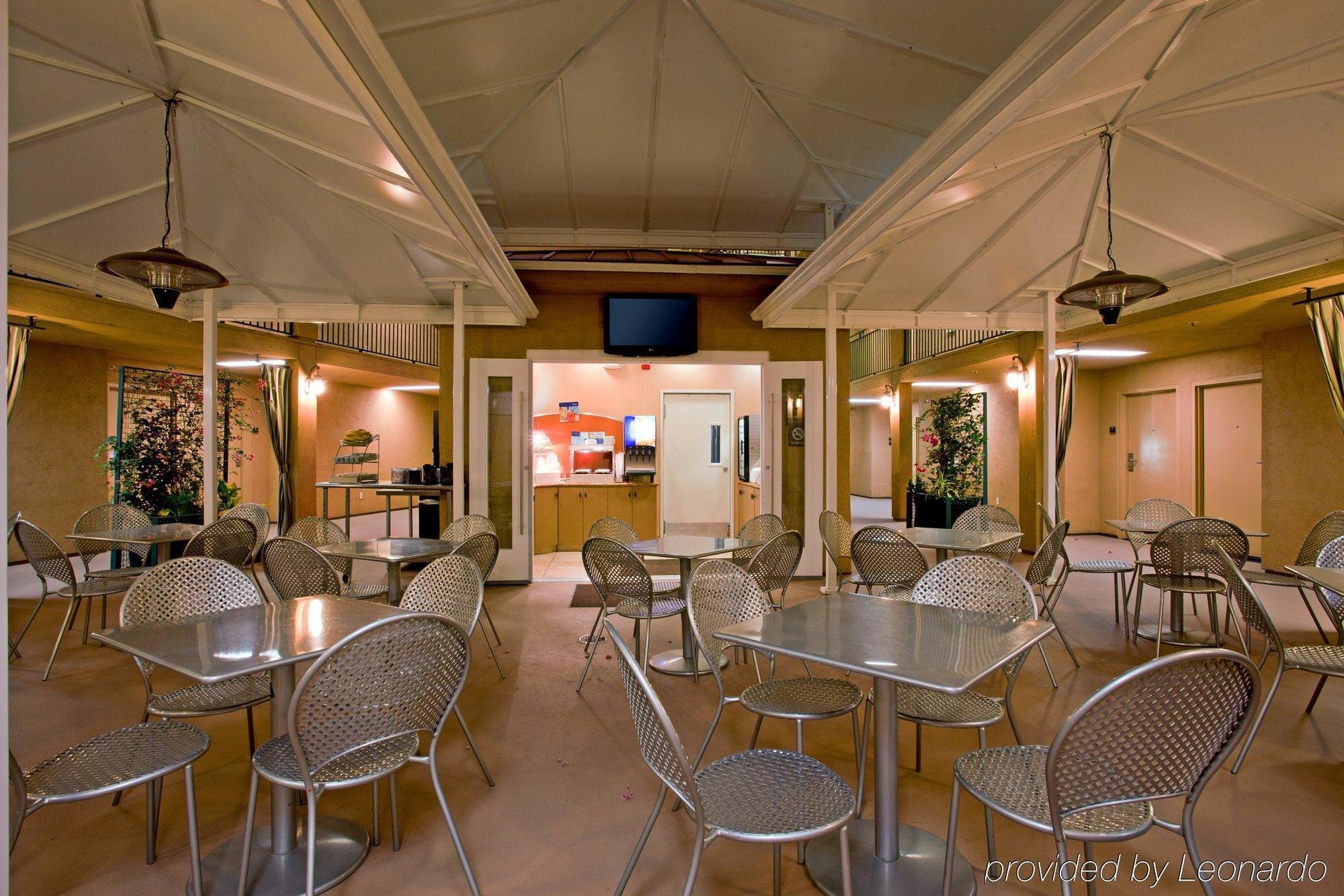 Holiday Inn Express West Los Angeles By Ihg Nhà hàng bức ảnh