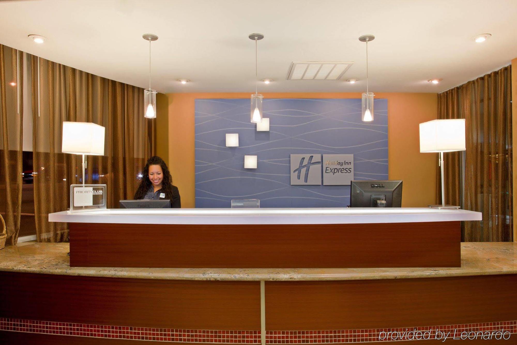 Holiday Inn Express West Los Angeles By Ihg Ngoại thất bức ảnh