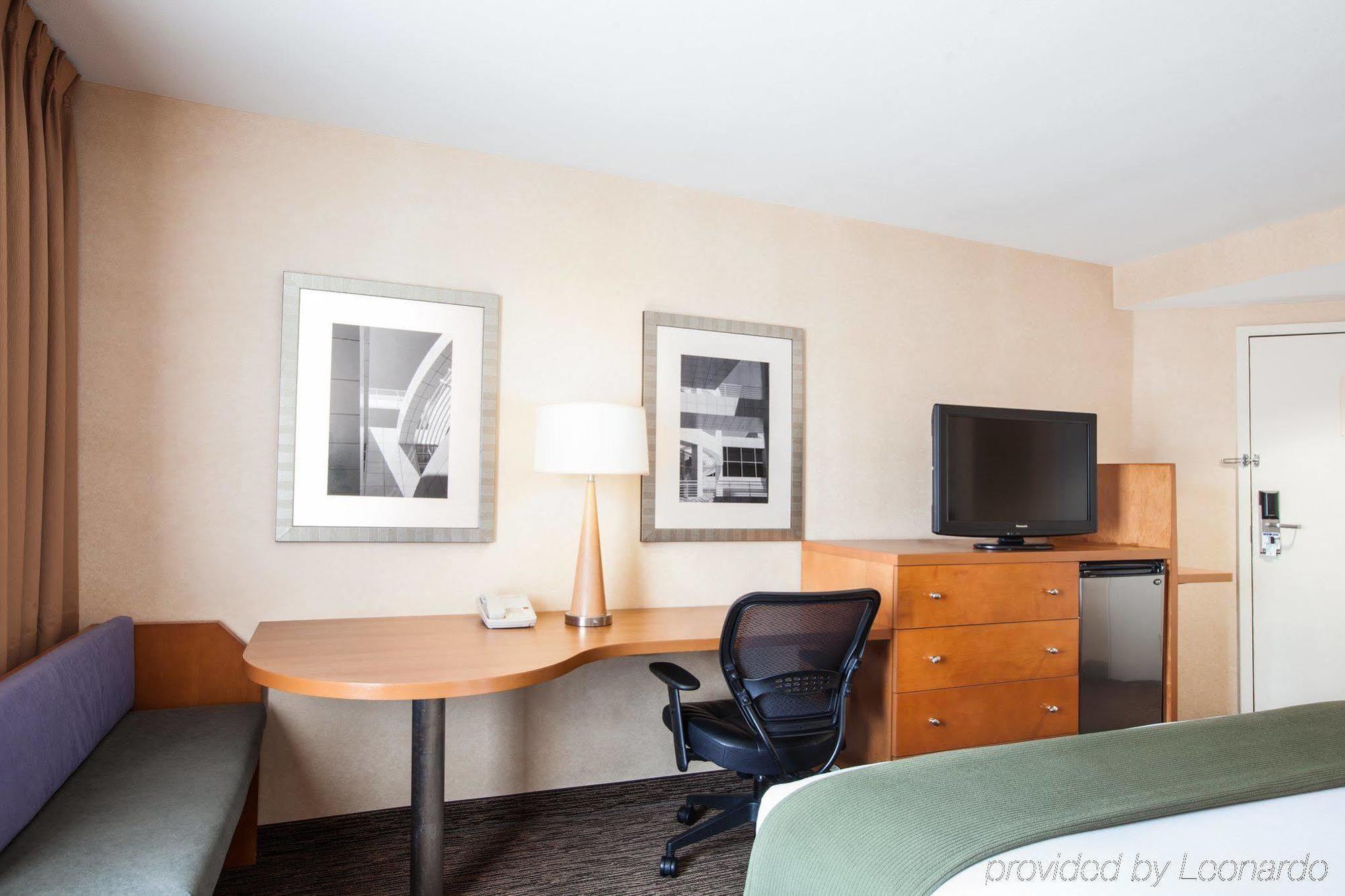 Holiday Inn Express West Los Angeles By Ihg Ngoại thất bức ảnh