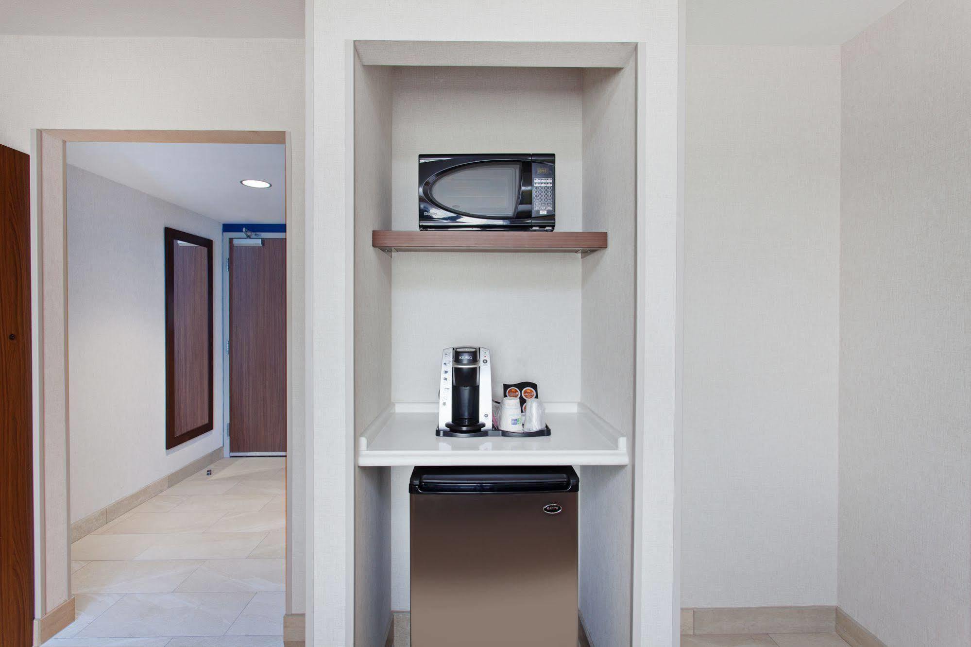 Holiday Inn Express West Los Angeles By Ihg Ngoại thất bức ảnh
